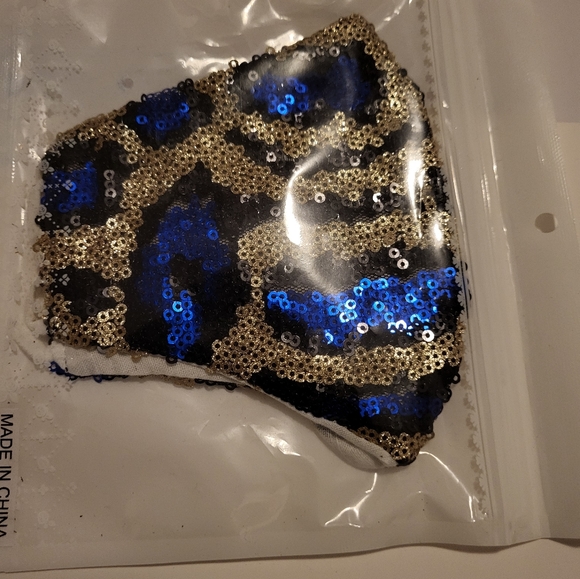 Sequin Leopard Facemasks/Adults/ 4 Colour, Lotbof 18 - Picture 5 of 11